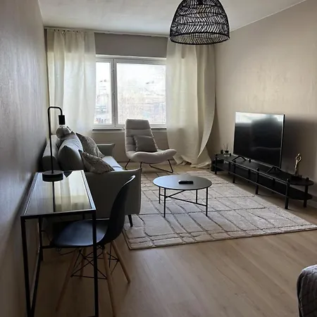 Stylish One-bedroom In The Heart Of Apartamento Oulu