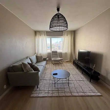 Stylish One-bedroom In The Heart Of *