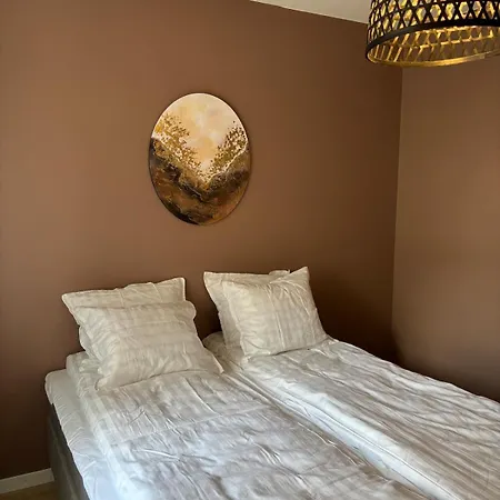 Stylish One-bedroom In The Heart Of