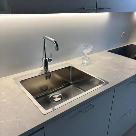Apartamento Stylish One-bedroom In The Heart Of *